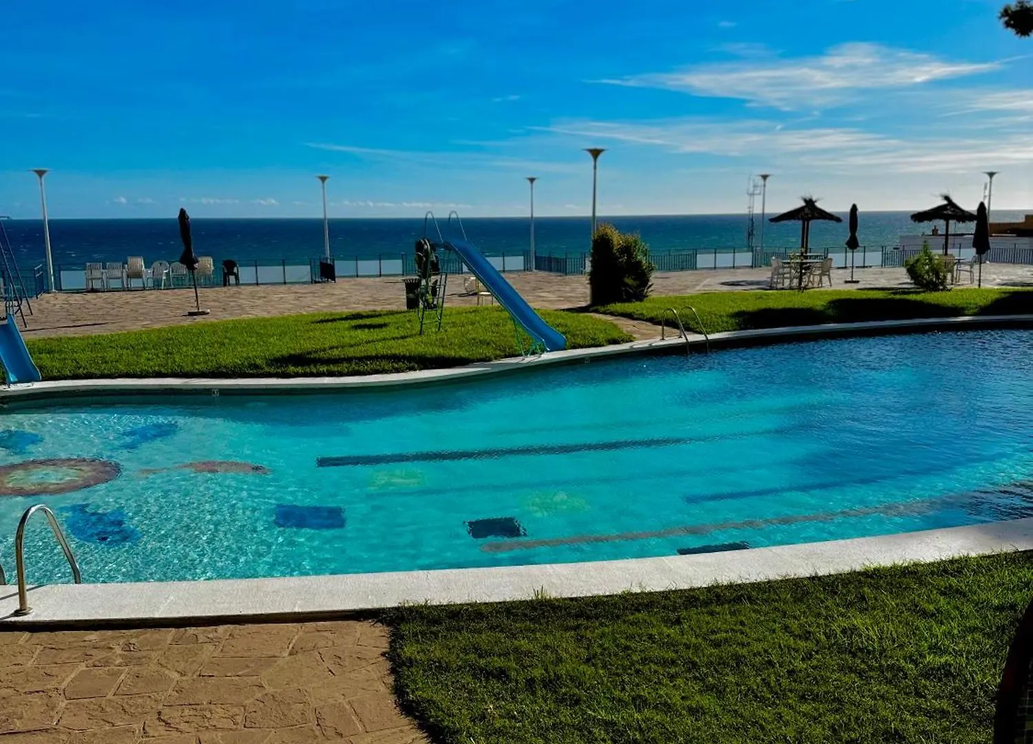 Apartamento Canet De Mar - Primera Linea De Playa - Increibles Vistas Al Mar